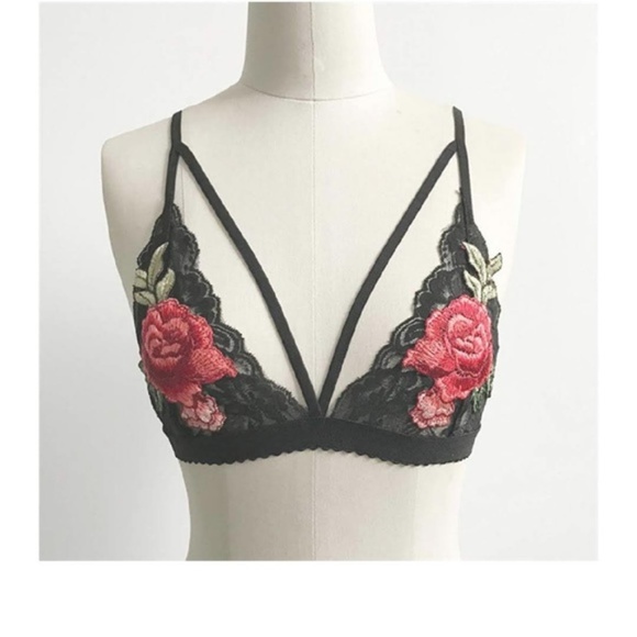 🥀 Delicate Rose Lace Triangle Bralette Bra - Picture 2 of 8